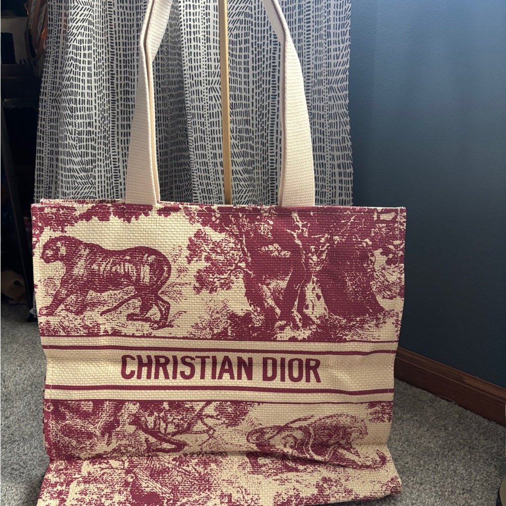 Dior Tote Bag in Red and Cream